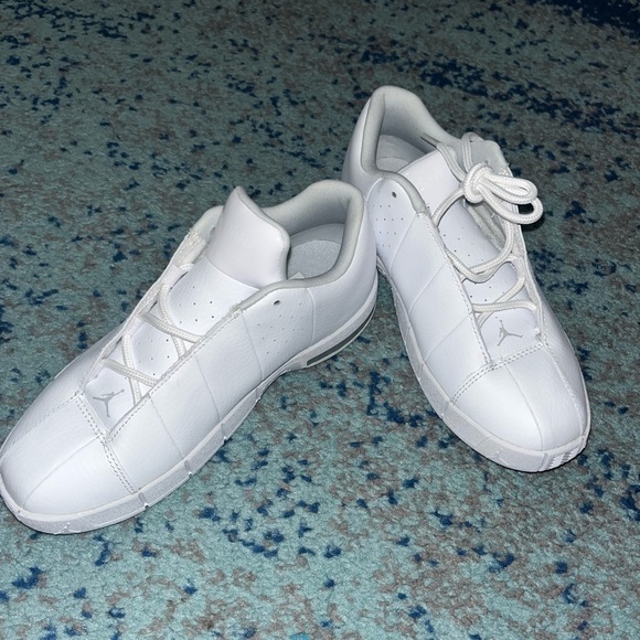 JORDAN TE 2 LOW BP. NIKE JUMPMAN. Shoes/sneakers. - Picture 1 of 7